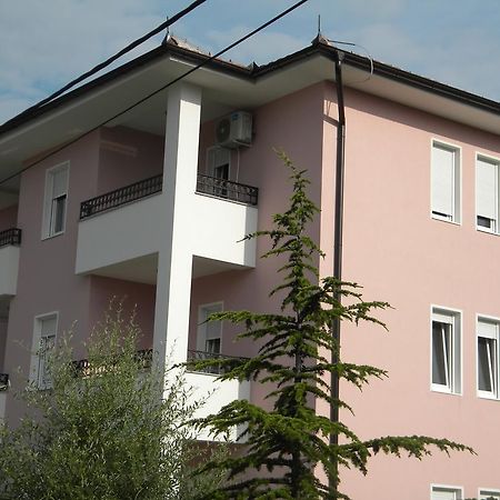 Apartment Srebrni Oblak Arandjelovac Ngoại thất bức ảnh